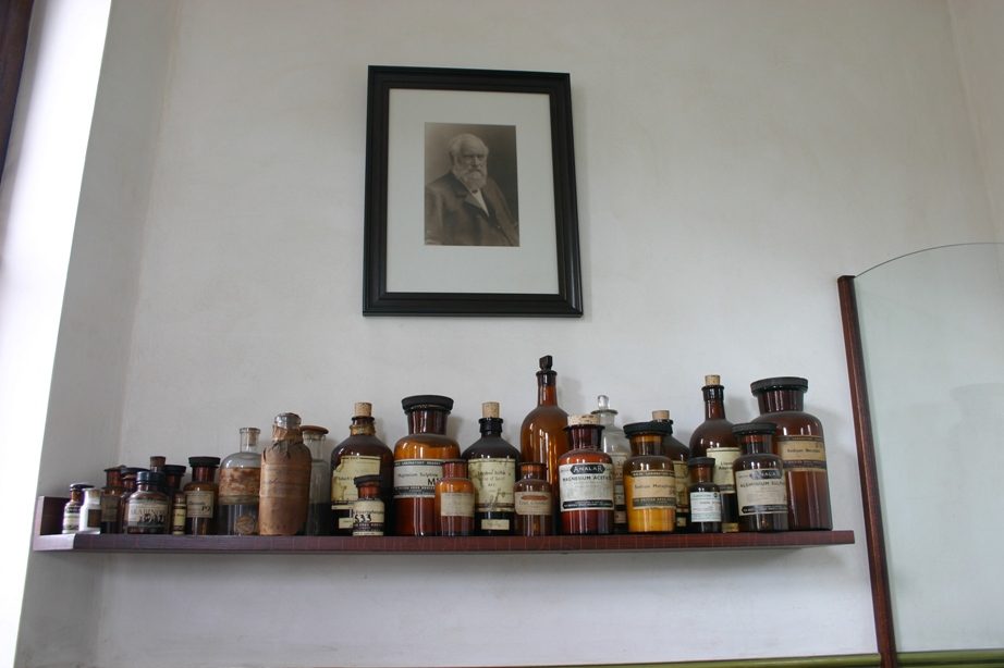 Alexander%20Fleming%20Laboratory%20and%20Museum%2C%20St%20Mary%27s%20Hospital%2C%20London%20-%2006.JPG